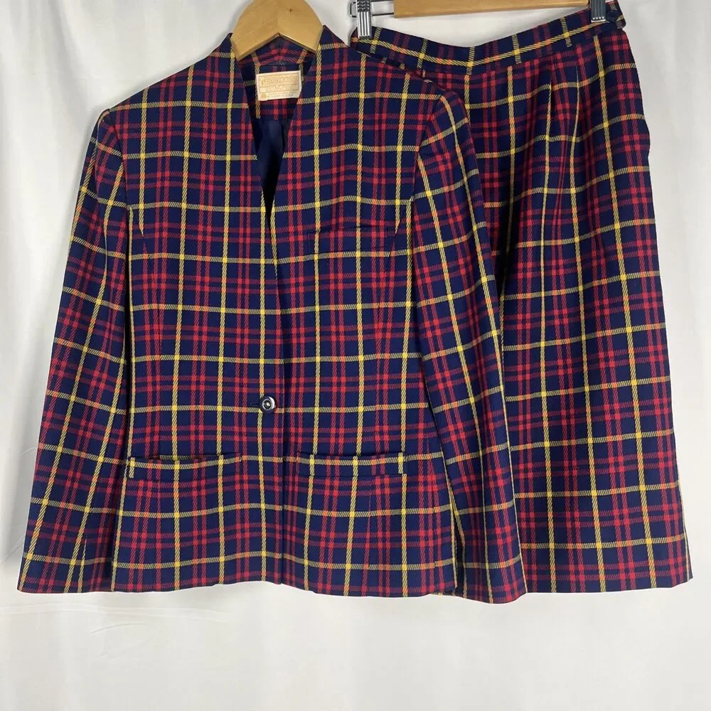 Vtg 70s Pendleton Wool MacLean of Duart Tartan Plaid Blazer Skirt Set Red Size 6